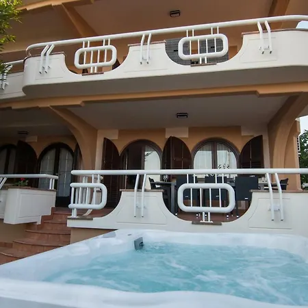 Villa Royale *